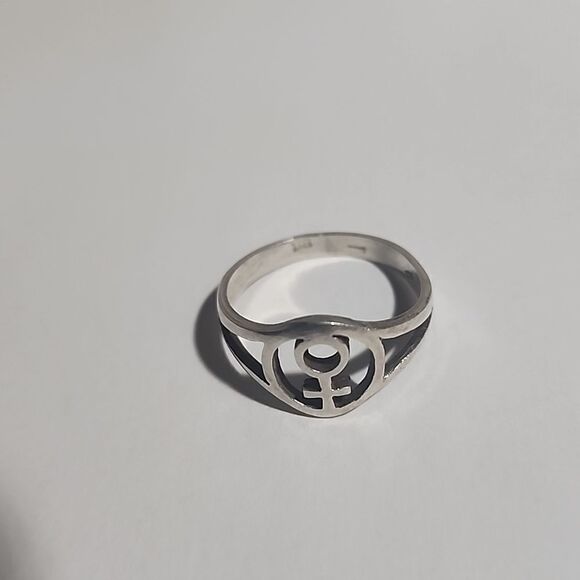 Female Sign 925 Sterling Silver Ring 6.75 Womens Jewelry - Picture 2 of 3